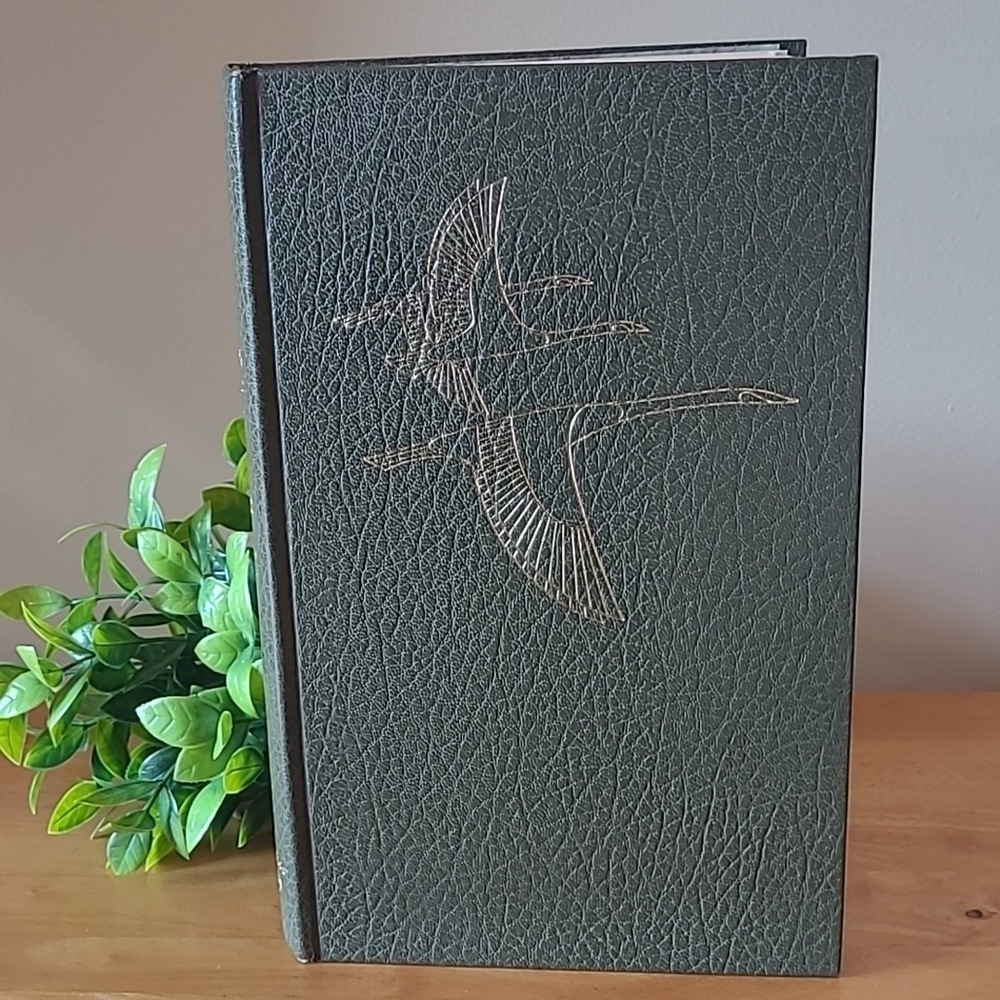 READER'S DIGEST CAA Vintage 1974 'Explore Canada' Illustrated Hardcover Book